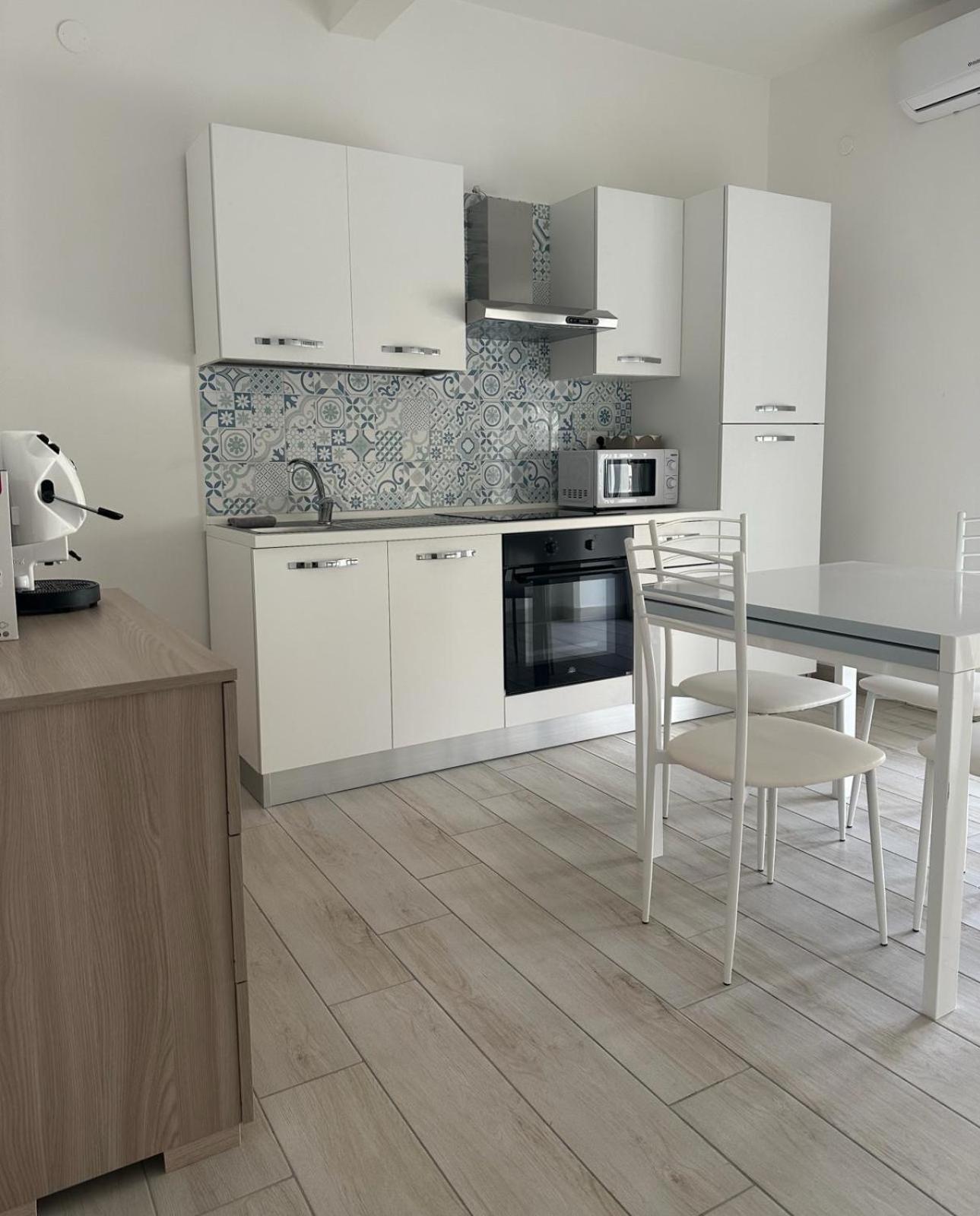 Rent House Scauri Appartement Minturno Buitenkant foto